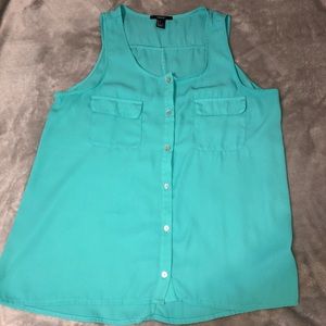 Forever 21 Sleeveless Dressy Button-down Tank
